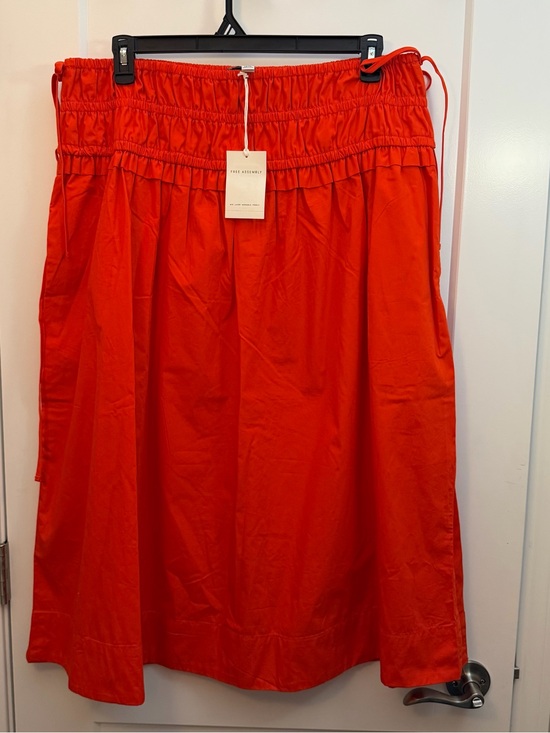 Free Assembly Dresses & Skirts - Drawstring smocked cotton skirt